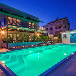  Apartment Gardelin Superior